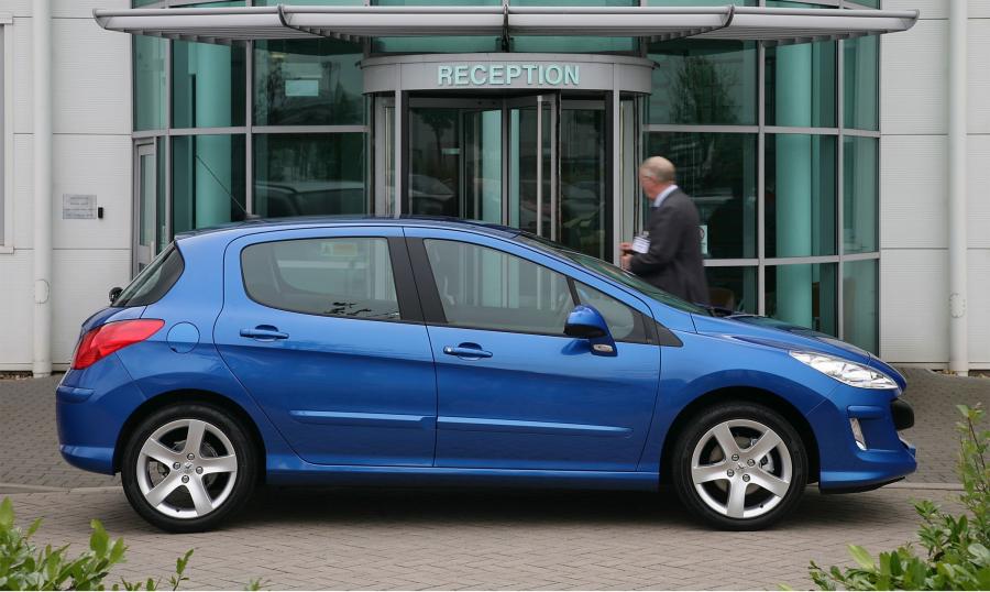  Peugeot 308 2007 года  (фото 101 из 125)